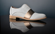 Load image into Gallery viewer, SUNLIGHT White Leather &amp; Gold Oxfords