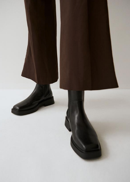 Chisel toe chelsea boots sale