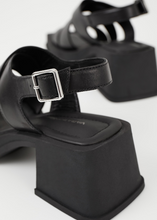 Load image into Gallery viewer, HENNIE Black Strappy Platform Sandals
