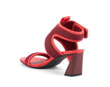 Load image into Gallery viewer, Angled Heel with Neoprene ankle strap