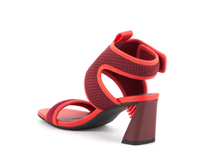 Angled Heel with Neoprene ankle strap