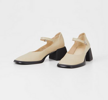 Load image into Gallery viewer, ANSIE Beige Heeled Pumps