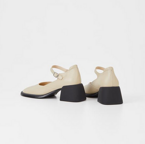 ANSIE Beige Heeled Pumps
