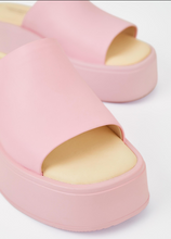 Load image into Gallery viewer, COURTNEY Pink Platform Slide Sandals