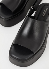 Load image into Gallery viewer, COURTNEY Black Platform Sandals