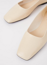 Load image into Gallery viewer, Close up detail of square toe off white flat shoes