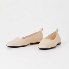 Load image into Gallery viewer, DELIA Off-White Flats