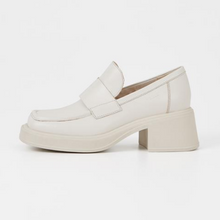 Load image into Gallery viewer, DORAH Off White Heeled Loafers